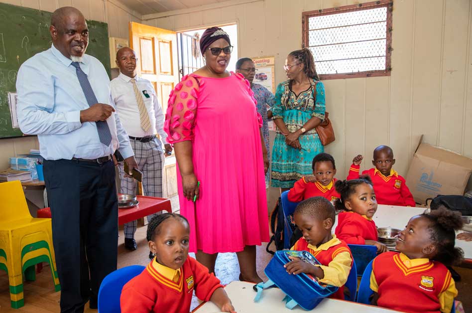 Deputy Speaker of the North West Provincial Legislature, Hon Lena Miga conducted an unannounced oversight visit at Boiteko Primary school located in Itsoseng as part of assessing the school’s readiness for the 2024 school year.